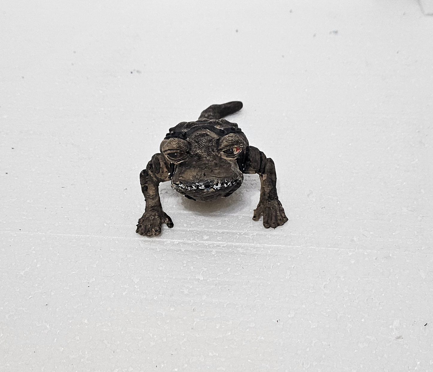 Diorama Creatures Frog Dog